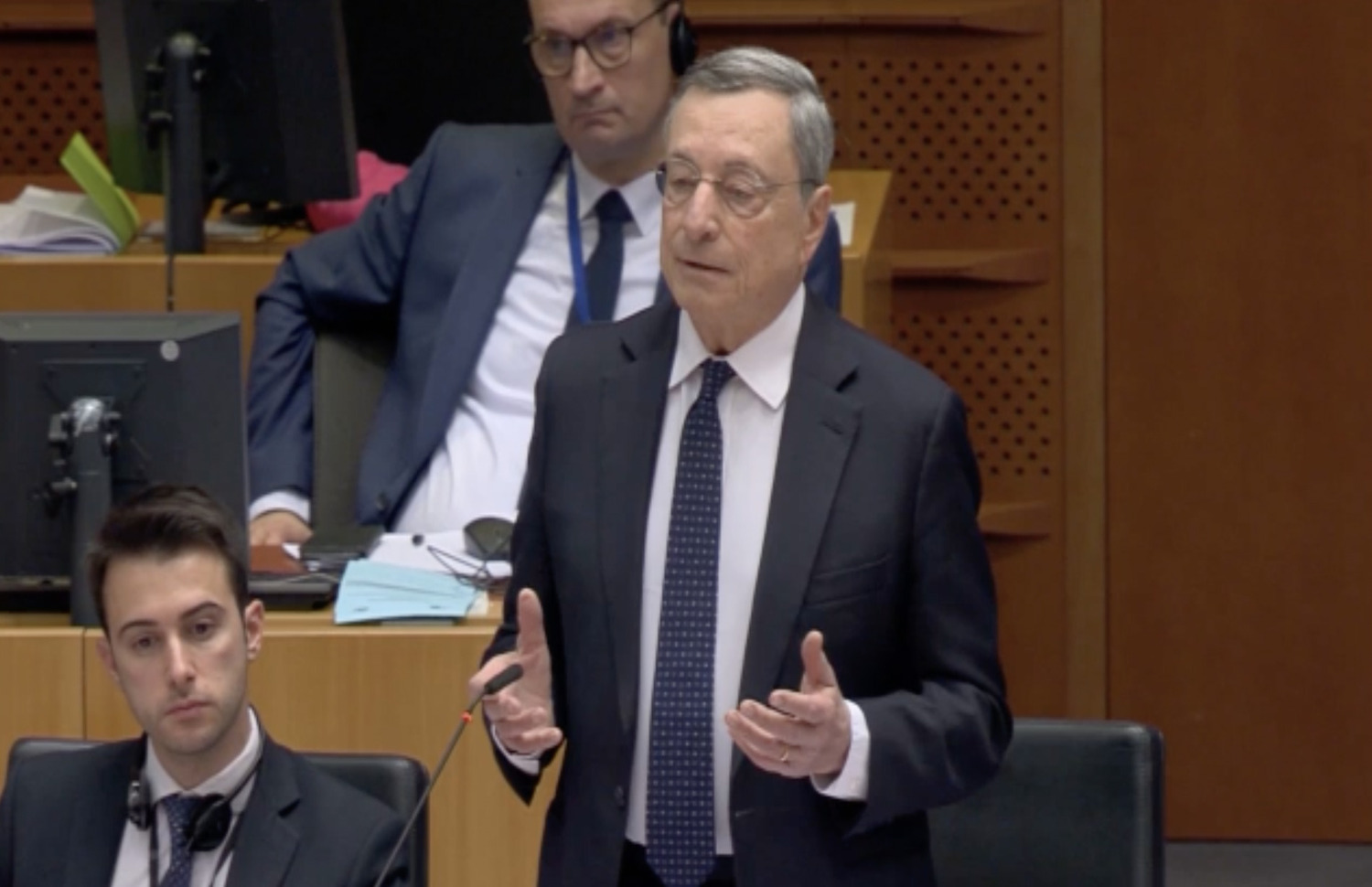 Mario Draghi Avverte l’Europa: Servono Azioni Concrete