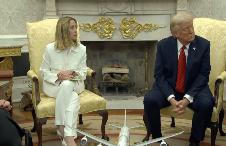 Meloni – Trump: a Washington, l’illusione del Dialogo Paritario