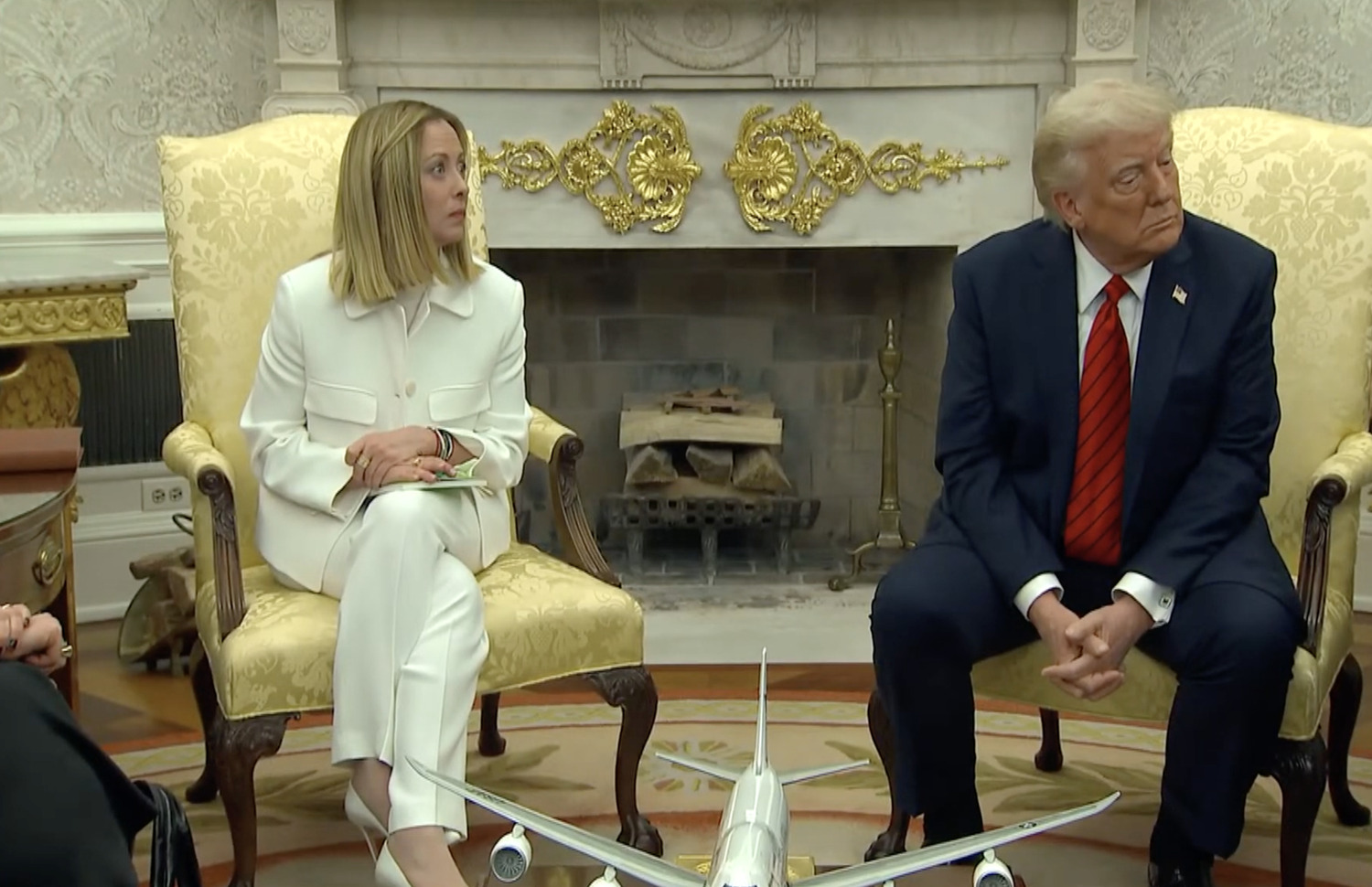 Meloni – Trump: a Washington, l’illusione del Dialogo Paritario